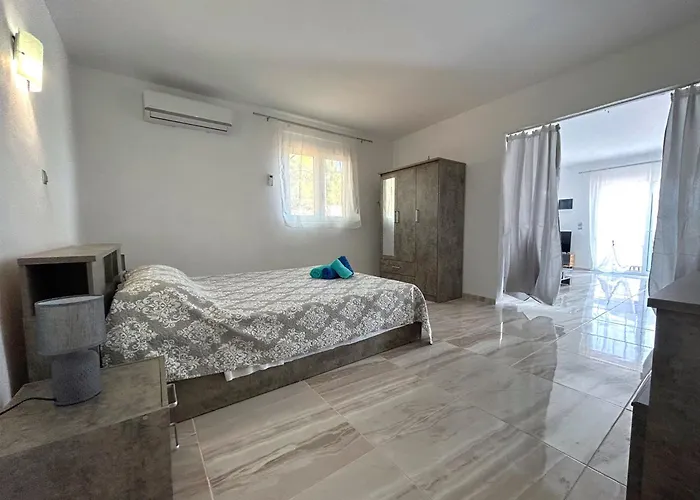 Paradis Arhángelosz