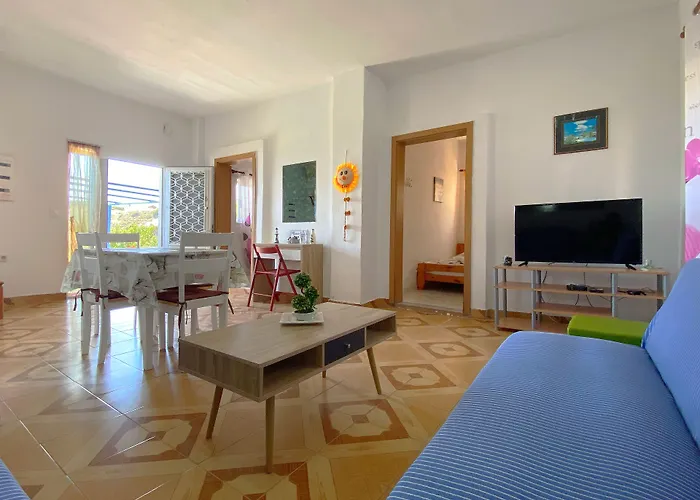 Paradis Archangelos (Rhodes)