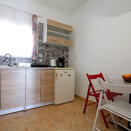 Apartman Paradis Arhángelosz