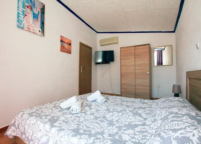 天堂公寓式酒店 *