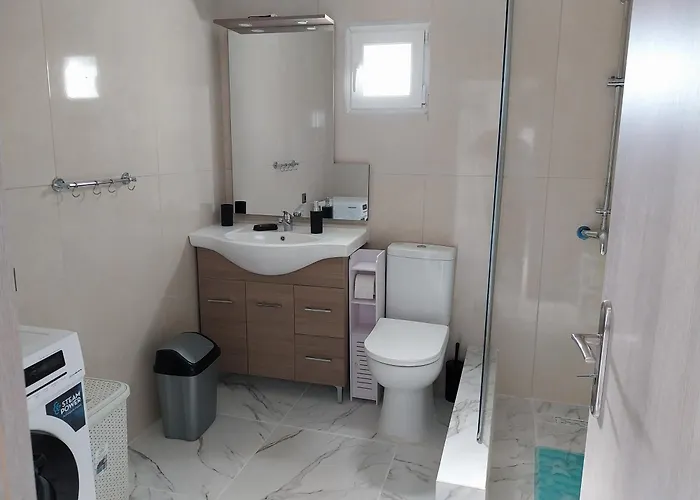 天堂公寓式酒店 *